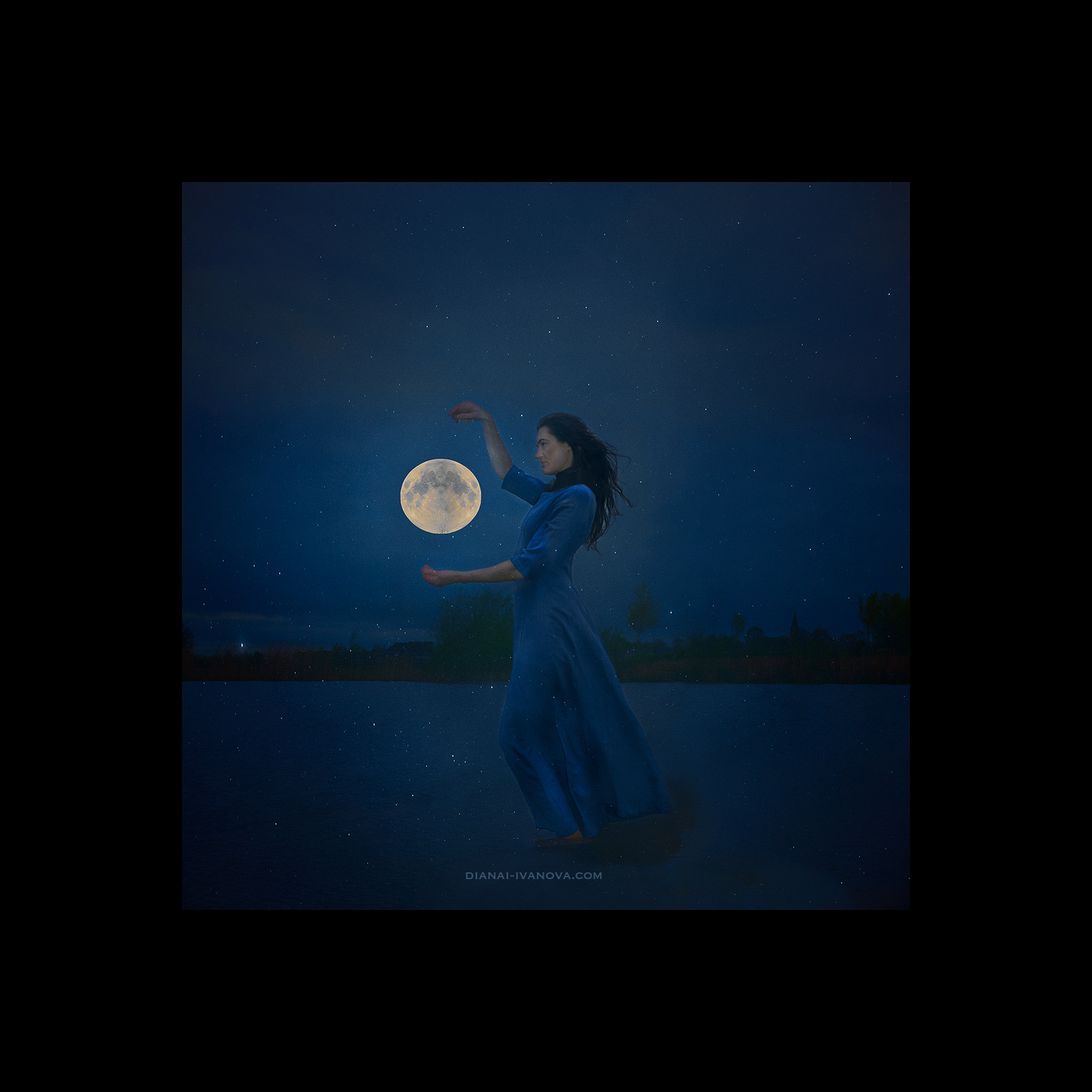 black-blue-moon-portret